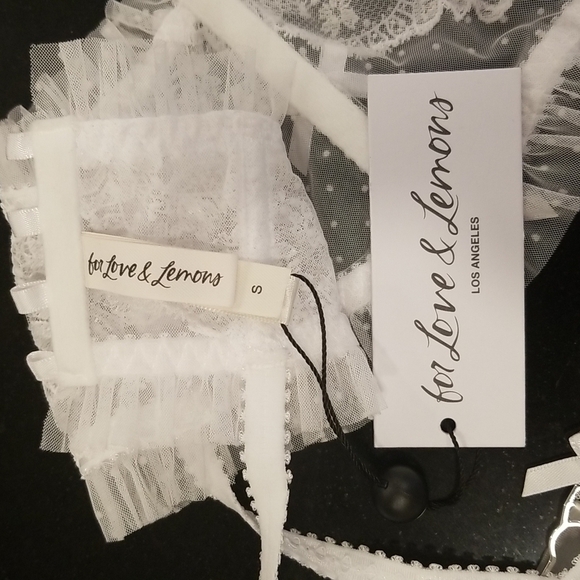 💕FOR LOVE & LEMONS💕 Love Story Garter Belt ~ White Lace *FLAWED No String Tie* - Picture 13 of 15